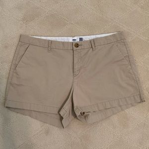 Khaki Old Navy shorts